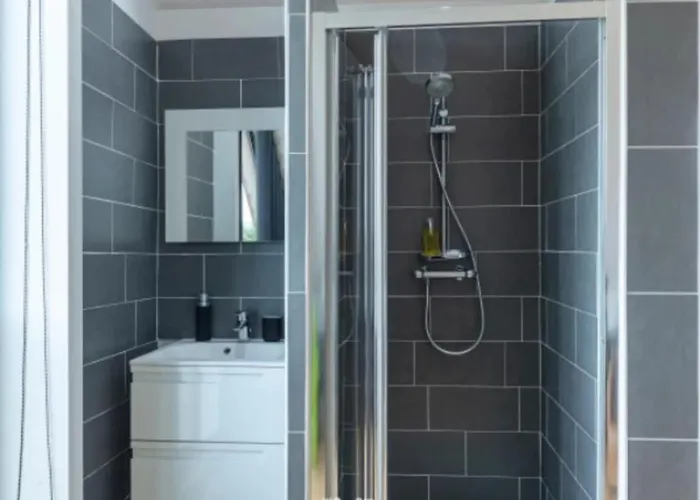 The Cosmopolitan Architect Design With Rooftop Jacuzzi 8 Guests * Honfleur